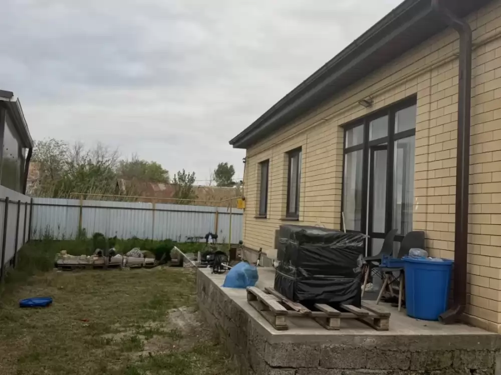 share-photo-15454868971